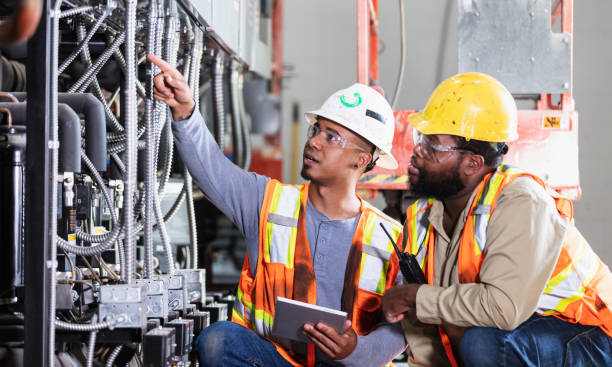 Best Commercial Electrician Services  in Mount Vernon, KY